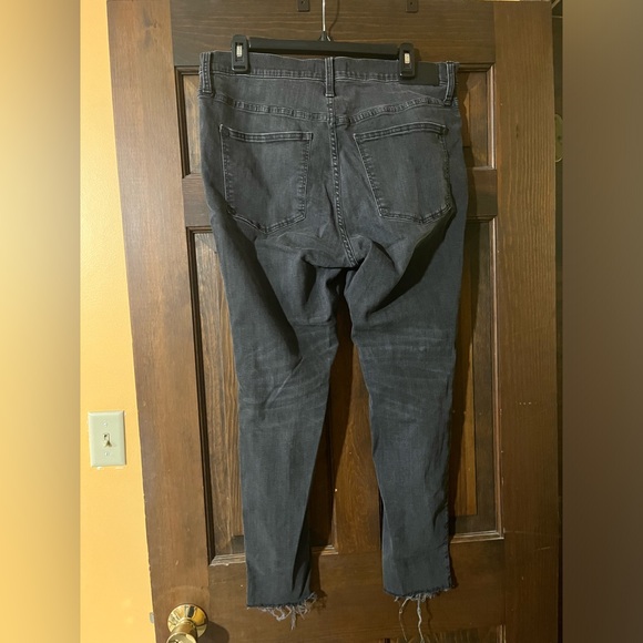 Madewell 9'' High Rise Skinny Jeans Washed Black Distressed Ripped Knee Size 32P - Picture 5 of 7